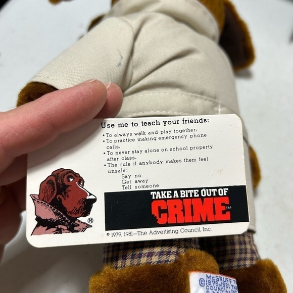 Vintage McGruff The Crime Dog 10 inch Plush~ 1981~ Dakin~ With Tags - Picture 4 of 8